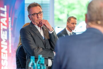 Jörg Köhlinger, Bezirksleiter der IG Metall Mitte (Foto: Julia Reisinger)