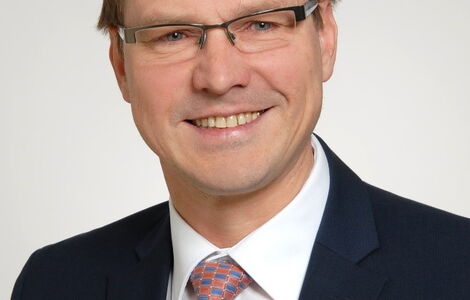 Olaf Schlüter, Geschäftsführer der inTec automation GmbH und ESA Elektro-Schalt-Anlagen GmbH in Baunatal