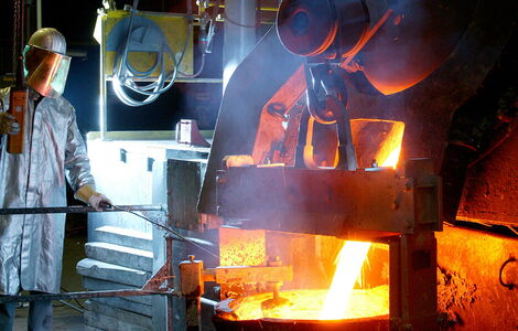 Innovative Mischung: Guss einer Heusler’schen Legierung.