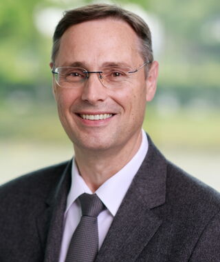 Porträt von Claus Bosen