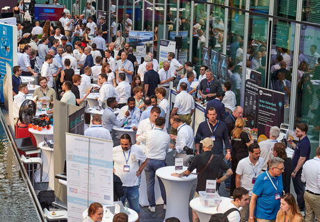 Austausch und Networking in der StartXPO. Foto: Gerd Scheffler