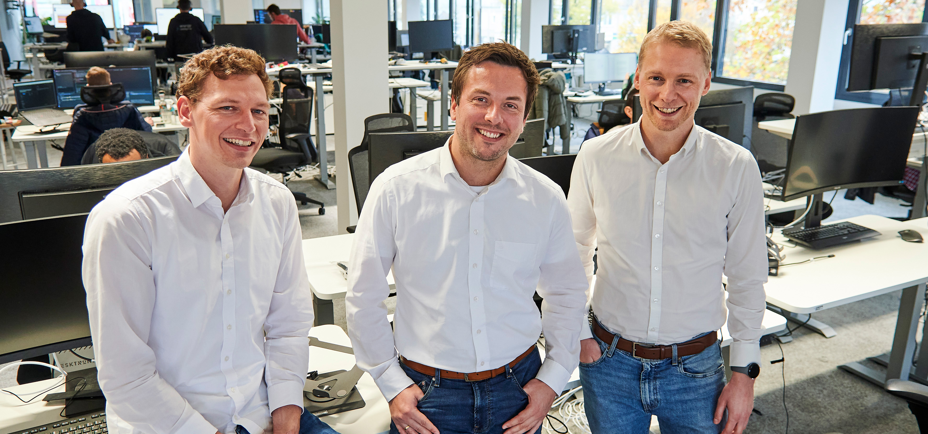 Machten sich 2019 auf, um mehr Nachhaltigkeit in energieintensive Betriebe zu bringen: Die etalytics­Gründer Thomas Weber, Niklas Panten und Björn König (von links).